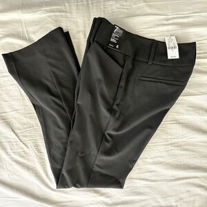 New York & Company Barely Bootcut Modern Fit Pants - NWT - Size 6